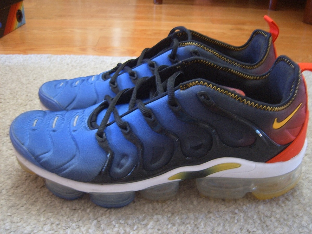 nike air vapormax plus live together play together
