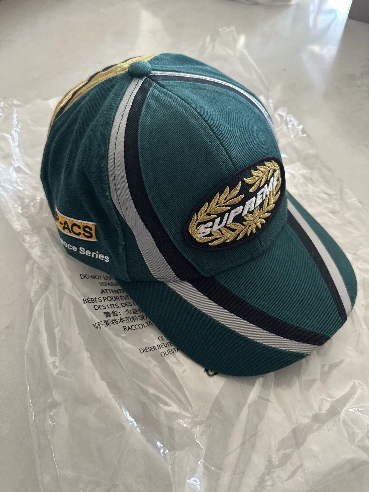 Casquette Supreme FW24 Green Endurance Series 6 panneaux taille unique neuve EN MAIN