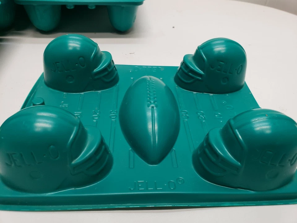 Lot of 4 Jello Jigglers Football Helmet Molds Games Tailgating Parties Shots - Image 3 of 3