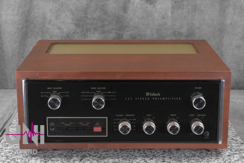 McIntosh C27 Stereo Preamplifier in Very Good condition