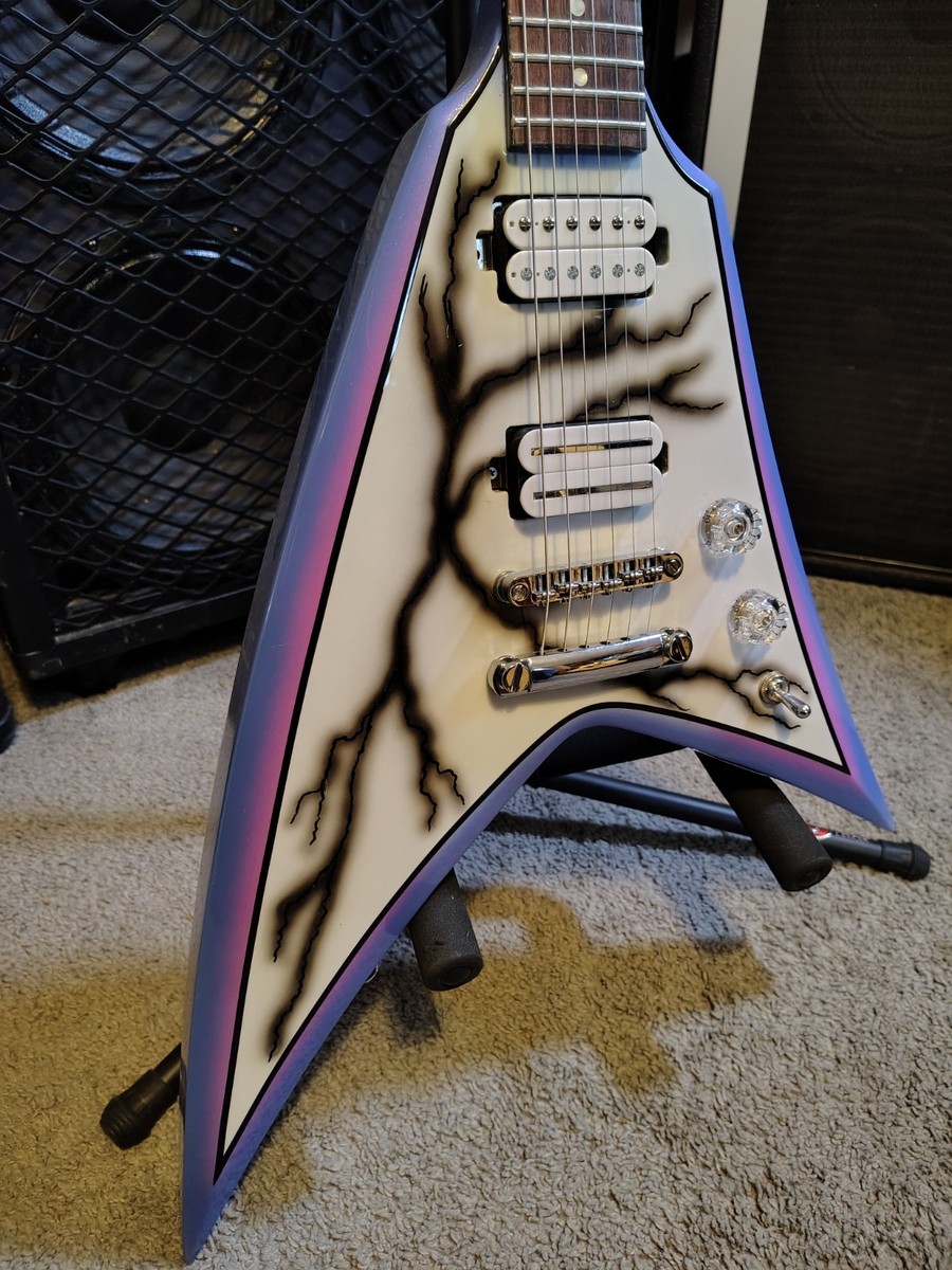 Washburn Dimebag Darrell / Vindicator hybrid Guitar White/Purple w