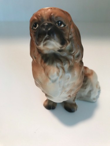 RARE VINTAGE PORCELAIN PEKINGESE DOG FIGURINE. SIGNED AND NUMBERED - Picture 7 of 8