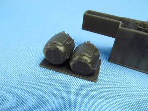 Metallic Details MDR48138 - 1/48 SR-71 Blackbird. Landing gears (for Revell kit) - Picture 6 of 12