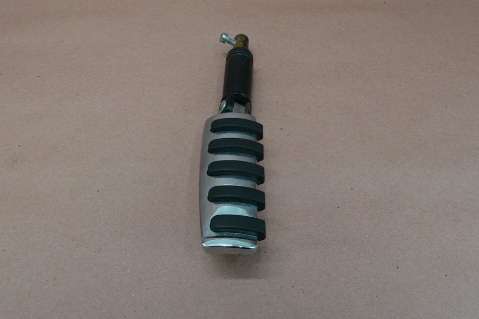 Harley-Davidson V-rod Night Rod Vrod 2006-2010 carretera izquierda pasarela Foto 2 de 4