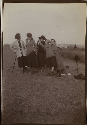 ANTIQUE PHOTO - VINTAGE SNAPSHOT - FASHION GROUP ELEGANCE FUNNY CANE - FASHION