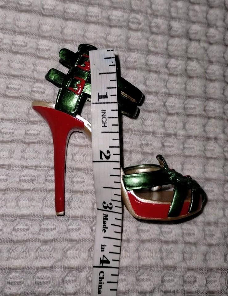 RARE Just The Right Shoe MISTLETOE High Heel Pump Red Green -New in box ...