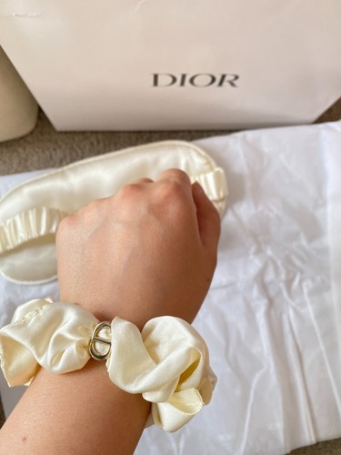 Dior Beaute Vanity Case Cosmetic Bag Makeup Bag Eye Mask Masks Hair Scrunchies - Zdjęcie 9 z 18