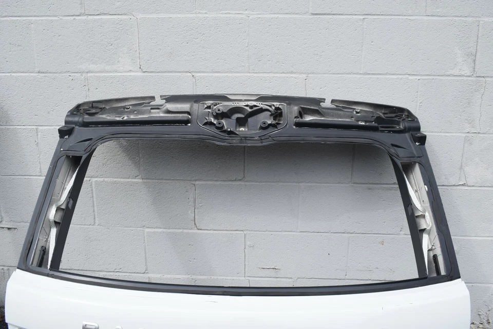 Land Rover Range Rover 2014-2016 puerta levadiza trasera OEM de fábrica Foto 2 de 4