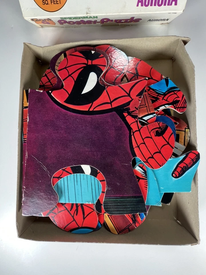 Rompecabezas gigante de colección Amazing Spider Man 9 pies cuadrados (completo Aurora 1974) Foto 3 de 4