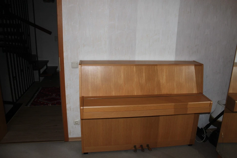 Hohner Klavier 106-2 3Pedale 88 Tasten Top Zustand