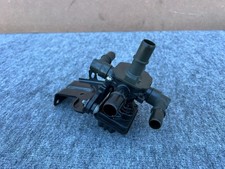 MUSTANG MACH-E 21-26 OEM ENGINE AUXILIARY COOLANT WATER PUMP VALVE W/ BRACKET