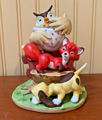 Disney Magic Memories THE FOX AND THE HOUND  Limited Edition Figurine 4523/15000