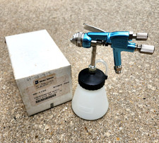 Binks Mach 1 Cub HVLP Outfit 98-1155 Siphon Feed Touch-Up Spray Gun w/ 8oz Cup