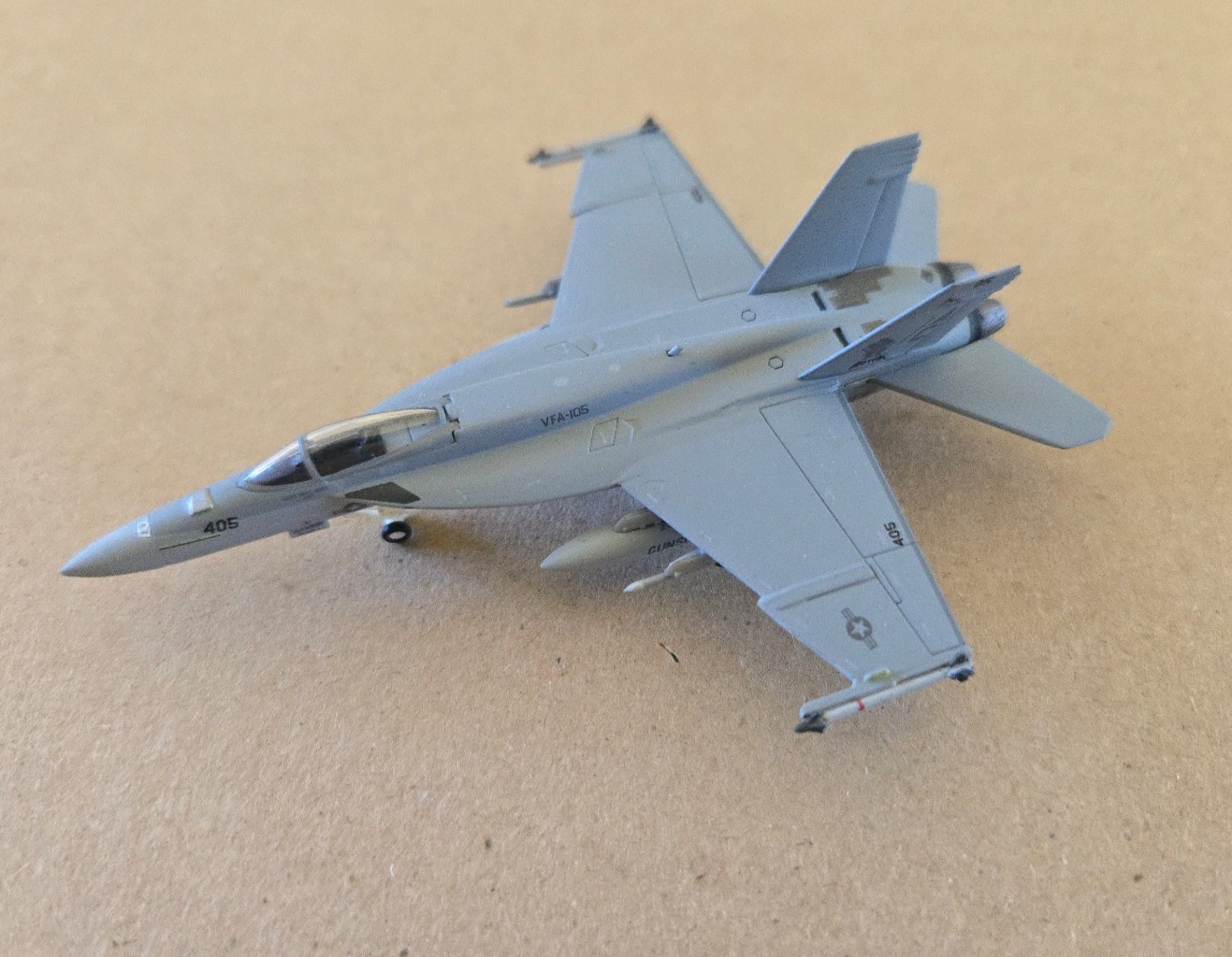 1:200 F/A-18E Super Hornet US Navy VFA-105 Gunslingers Hogan M-Series / Herpa