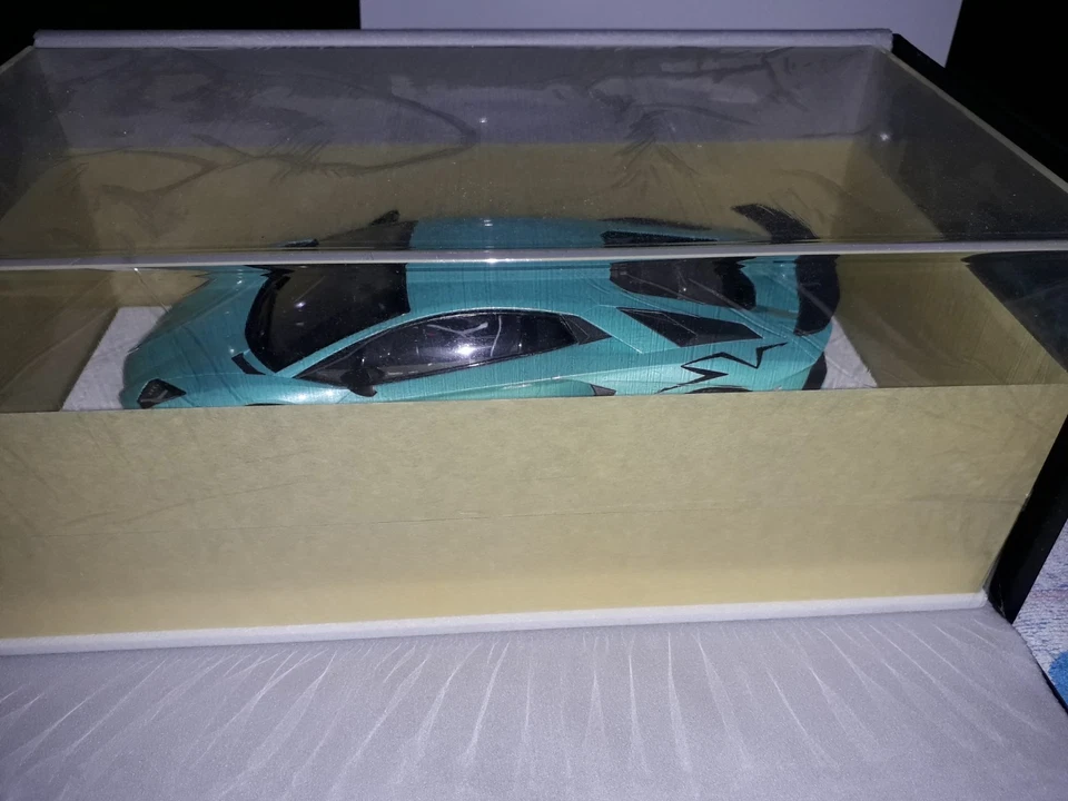 LAMBORGHINI AVENTADOR LP750-4 2015 SV PEARL MINT GREEN 1/18 MAKE UP EIDOLON - Photo 2/4