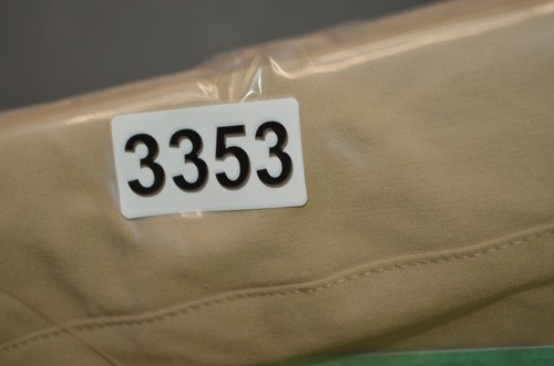 Lacoste Men's Reg Fit Stretch Gabardine Shorts Size 34 NWOT 9" Beige Stretch - Picture 10 of 10