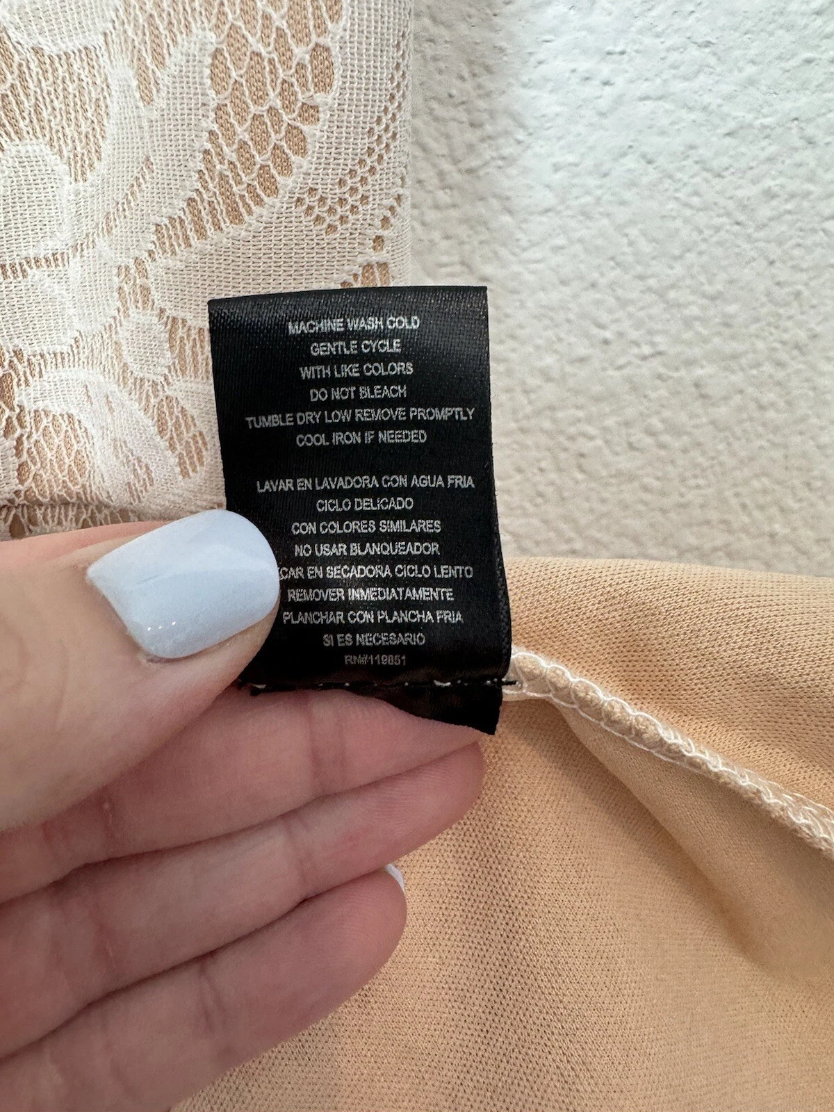 OFF WHITE Abito donna HeartSoul senza maniche bianco sporco floreale aderente e svasato marrone medio