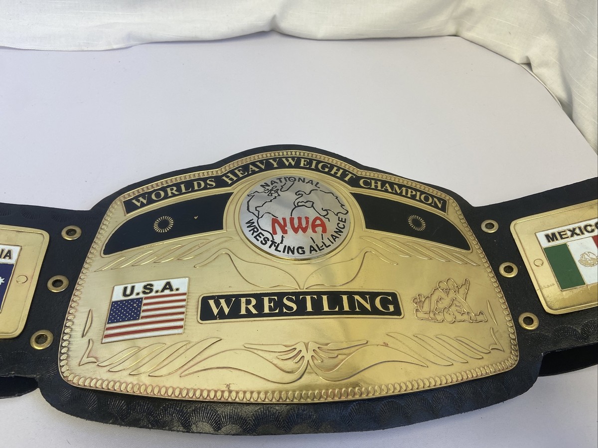 マテル　プロレスフィギュア用　NWA世界ヘビー級　WWFベルト　2本 Yahoo!オークション -「wwf ベルト」の落札相場・落札価格
