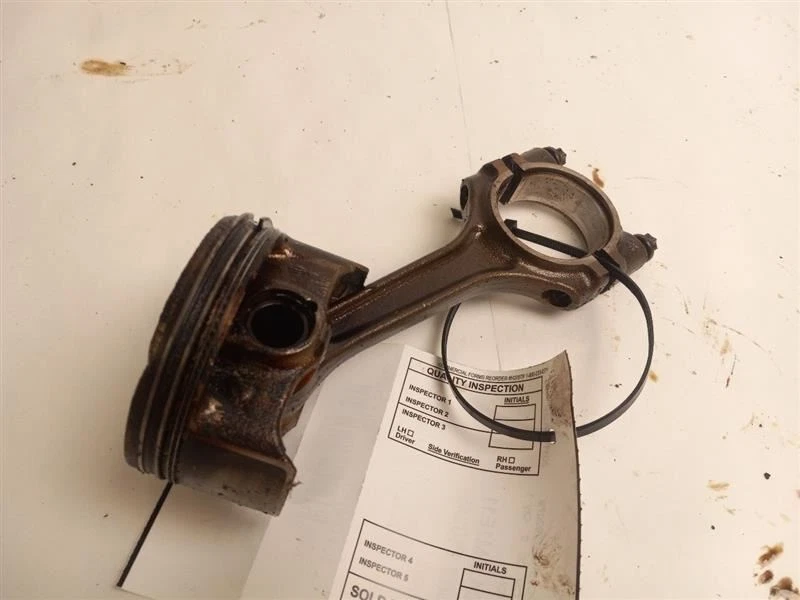 Pistón para Chevrolet Cruze 2011 Foto 2 de 4