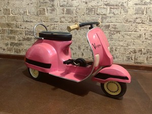 vespa pedal car