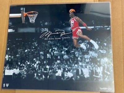 マイケルジョーダン ゴールドサインフォト1988年　ザ　ダンク鑑定書付き Michael Jordan Autographed 18x24 1988 SLAM Dunk 