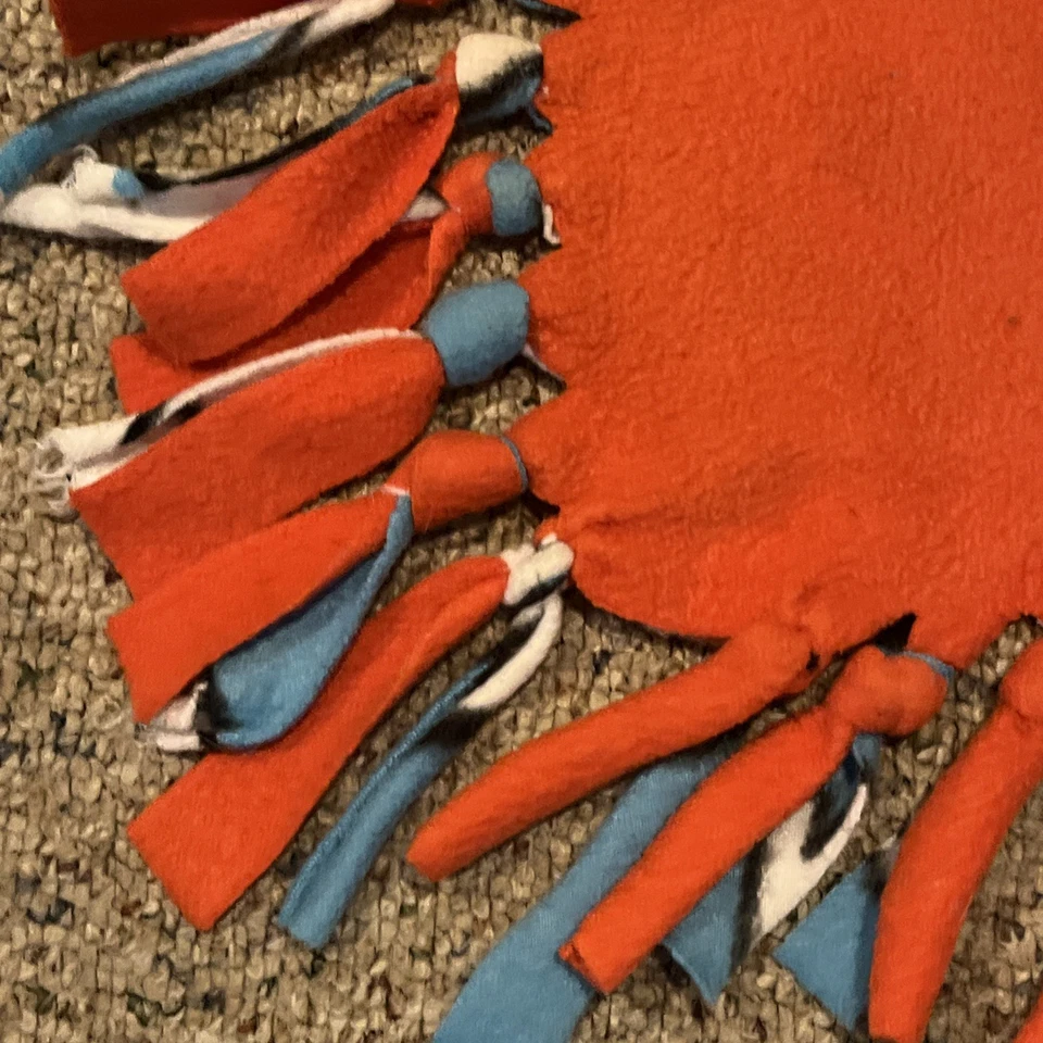 Manta de lana Incredible Hulk & Friends 60x60 2 caras Exc.Co. Colorido. Foto 2 de 4