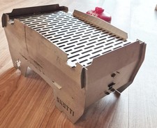 SKOTTI Grill mobiler Edelstahl-Gasgrill mit Tragetasche für Camping und Vanlife