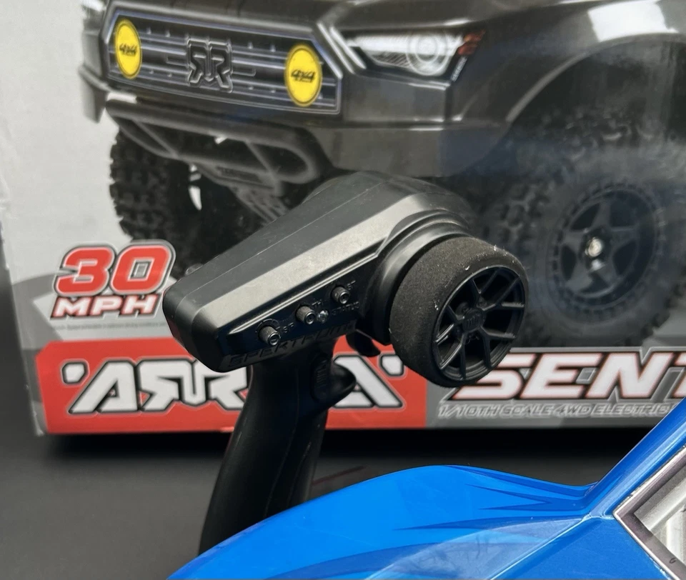 Arrma Senton 4x4 - Mega 550 RTR Rc Truck w/ Controller & Charger - Image 3 of 4