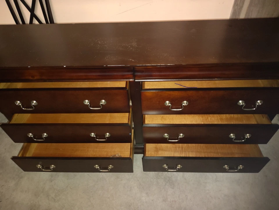 Cómoda de 6 cajones de madera real de 60 pulgadas con espejo grande perfecta para dormitorio color cereza Foto 3 de 4