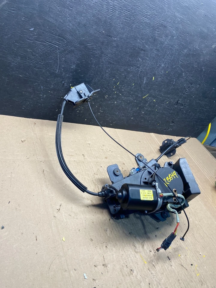 Regulador de motor de porta deslizante de energia elétrica esquerda Kia Sedona 2007-2014 R8849 DG - Imagem 3 de 4