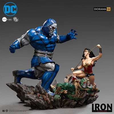 IRON STUDIO WONDER WOMAN VS DARKSEID STATUE DIORAMA 1/6 - Photo 1/4