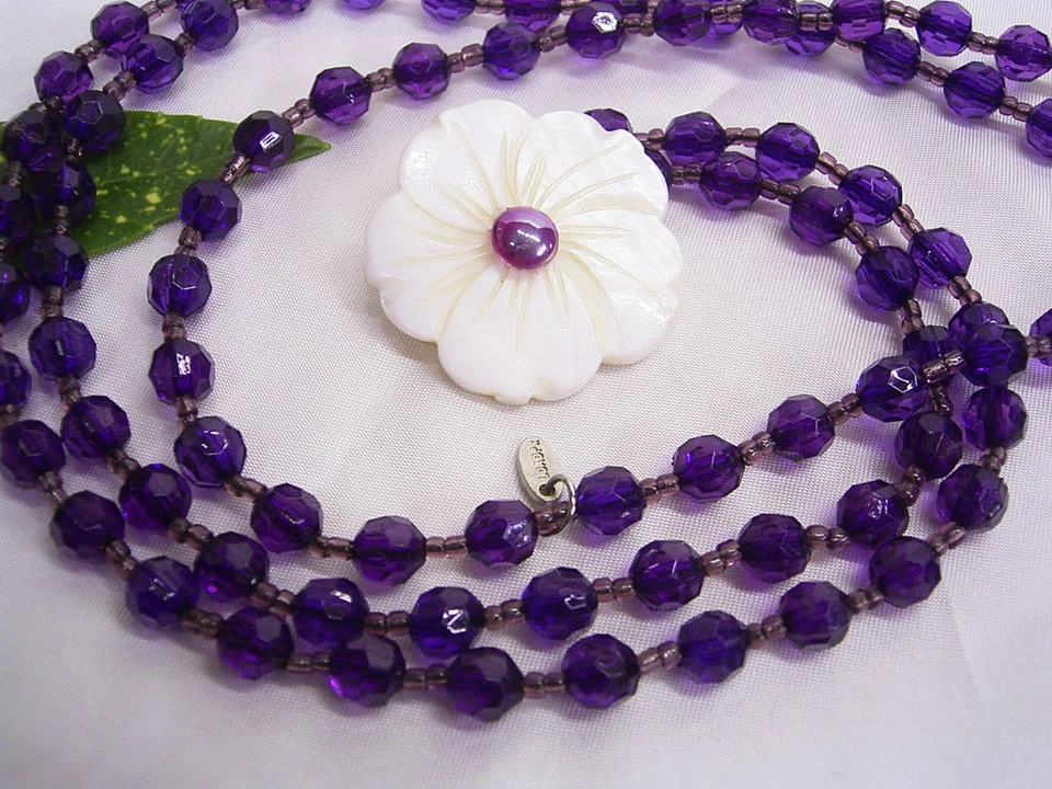 PERLMUTT-BLÜTE/STIEFMÜTTERCHEN: KETTE: LILA KUNSTSTOFF-PERLEN: ca 150 cm: LDADPR - Bild 3 von 4