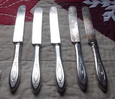 Oneida HH Silver-Plate Table Knives ~ ADAM ~ Community 1917 Monogammmed M