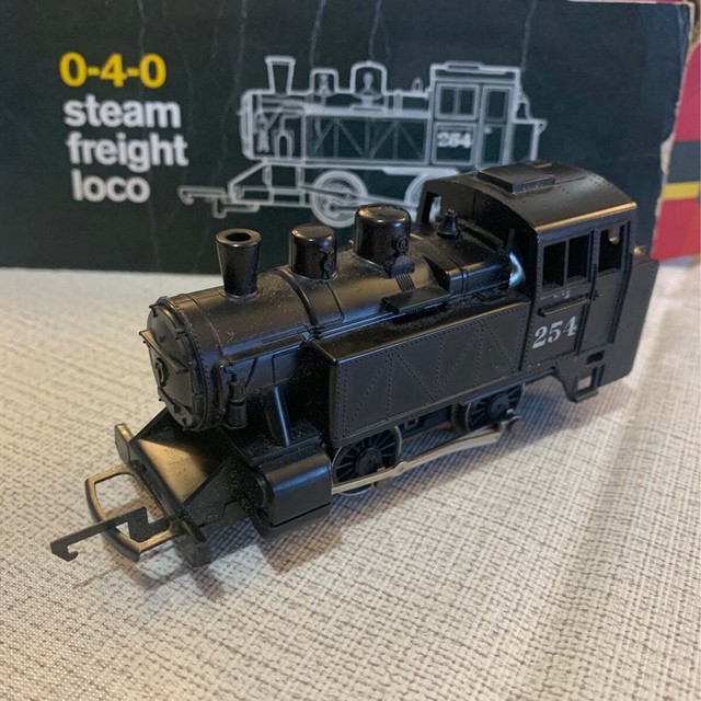 Hornby OO Gauge 0-4-0 International 