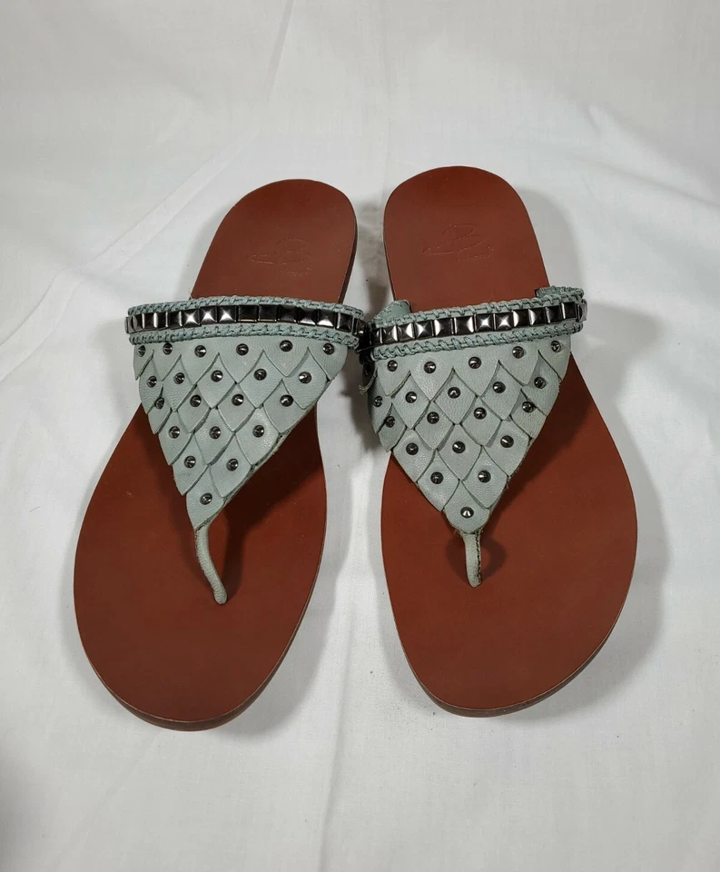 B Makowsky leather thong sandals with fringe & stud detail Steel Size 11 New - Image 2 of 4