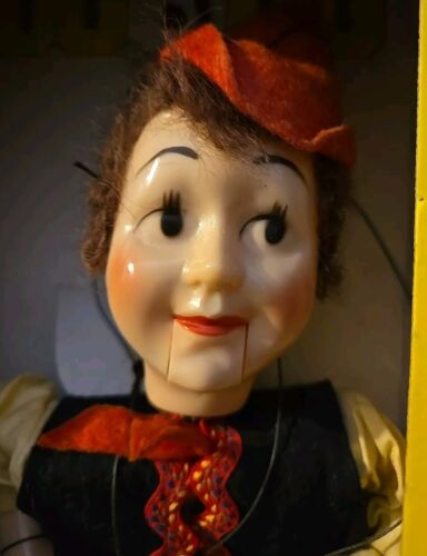 Vintage Hazelle’s Marionette #312 Swiss Boy with Box - Picture 2 of 9