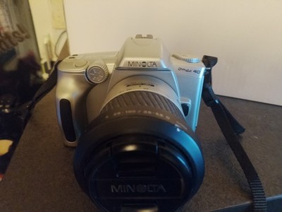 Minolta Dynax 40   35mm Spiegelreflexkamera + 28 100mm Objektiv + Tasche