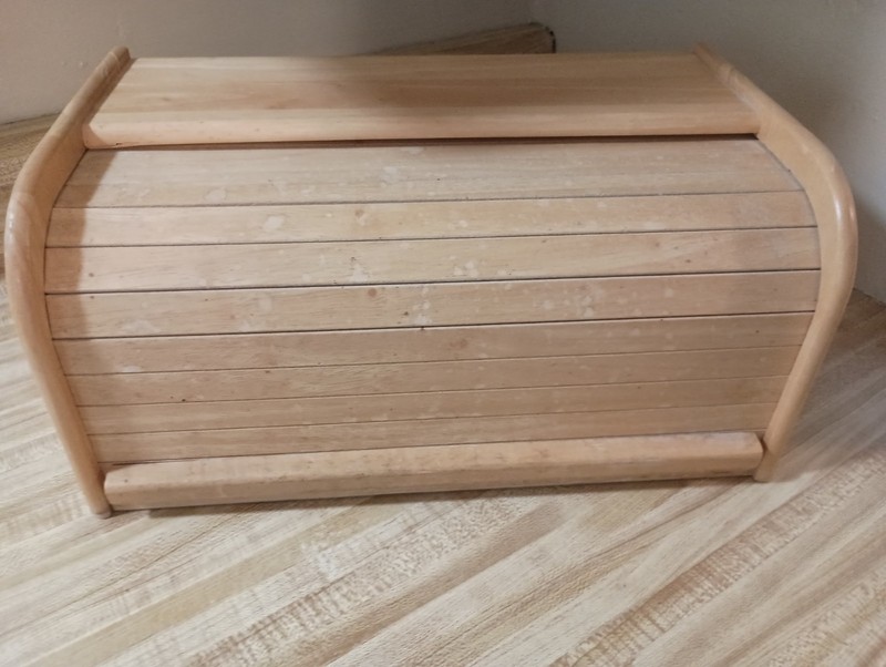 roll top bread box