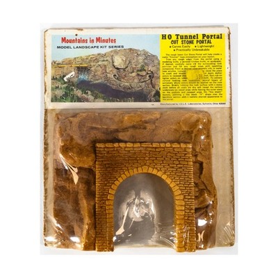 I.S.L.E. Lab Terrain HO Cut Stone Portal Pack VG+/Mint