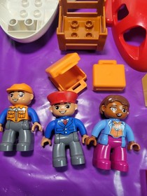 Lego Duplo Airport # 10590 100% Complete 29 Piece Instruction Manual 2015