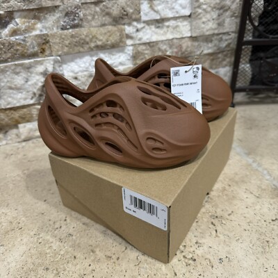 Yeezy Foam Runner Infants Clay Red Kids Size 9K | eBay