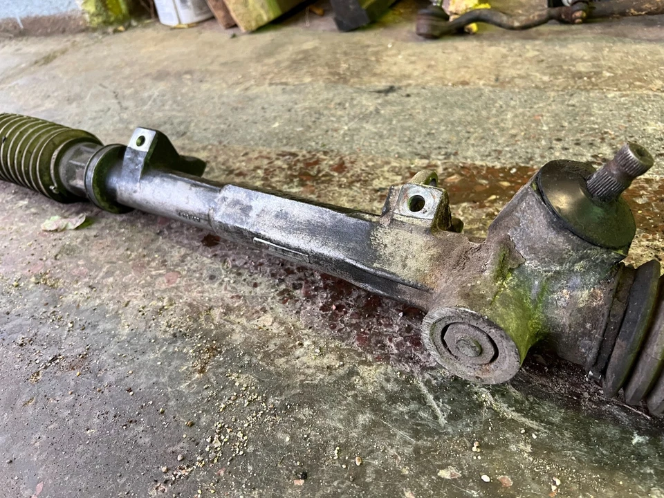 Рулевая рейка BMW E30 с креплением M20 320i 325i 325e 7810501112 - Изображение 3 из 4