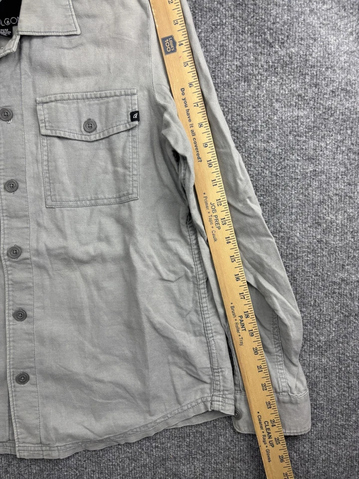 Camisa masculina Volcom cinza média para baixo The Hatchet manga longa botão frontal - Imagem 4 de 4