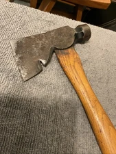 Vtg Plumb Carpenters Roofers Shingle Hatchet Axe Hammer 33 oz. Total