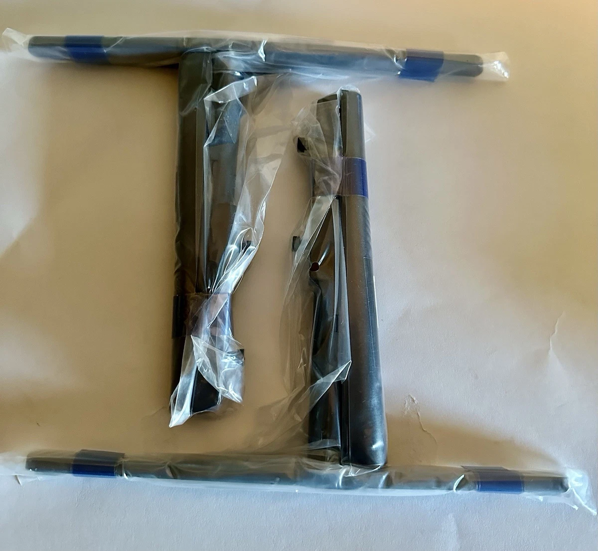 ORIGINAL TV STAND FOR 42 SONY PLUS FITTING SCREWS