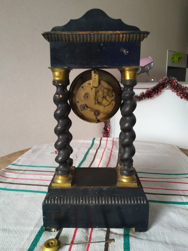 ANCIENNE PENDULE PORTIQUE NAPOLÉON III XIXe BOIS NOIRCI BRONZE COLONNES - Photo 3/4