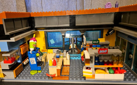 LEGO 71016 The Simpsons Kwik E Mart Complete + Instructions Original LEGO