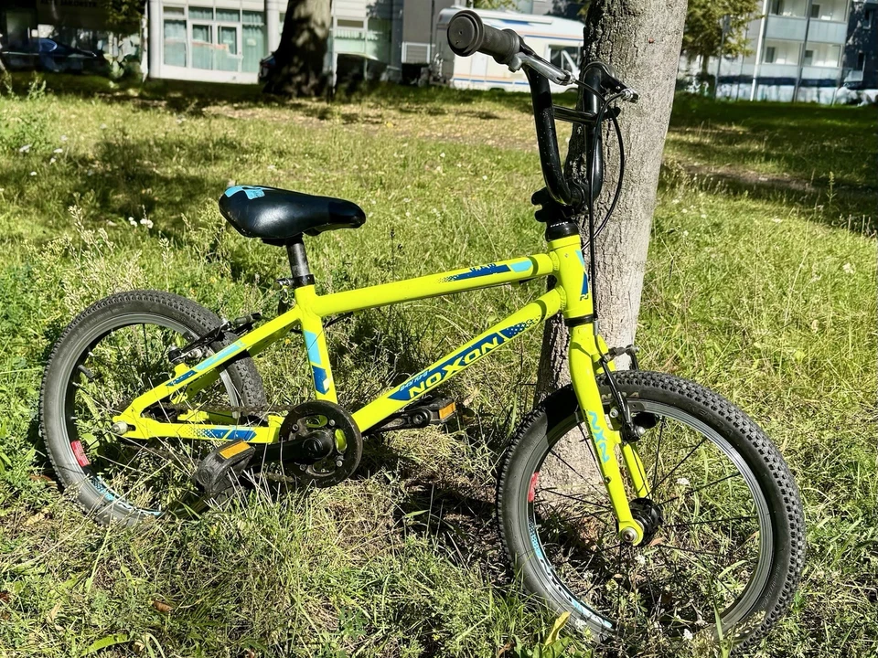 Kinderfahrrad 16 Zoll Alu Rahmen Sehr Leicht 6.4kg BMX Style Top Zustand