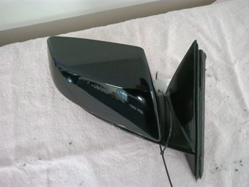 2014 2015 2016 17 18 Cadillac ATS Passenger Right Side View Mirror Sedan Opt DR5 - Image 2 of 4