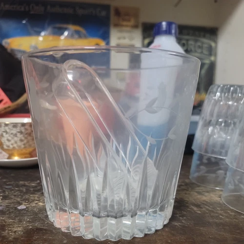 Princess House Heritage Glass Tumblers (4) w/Matching Ice Bucket & Tongs